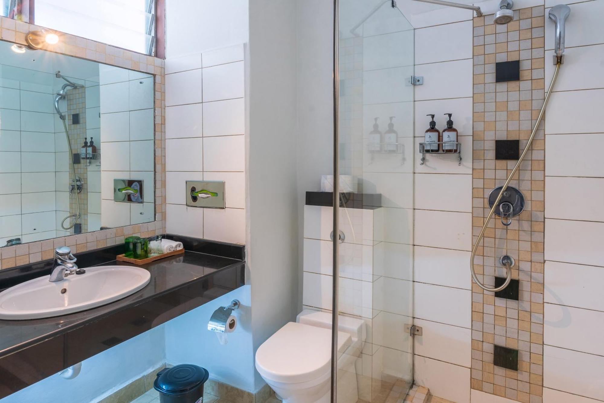 Bahari Beach Hotel Mombasa Dış mekan fotoğraf